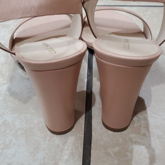 Sandals - Picture 3 of 5